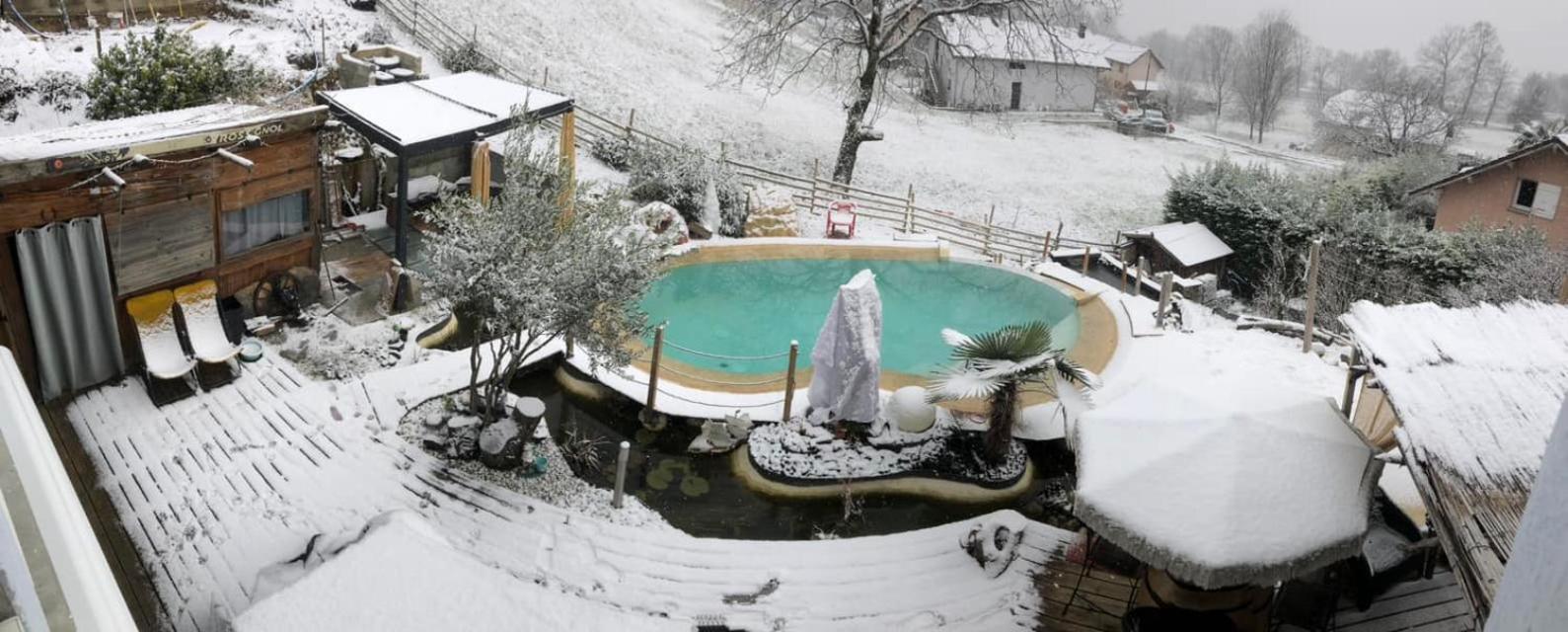 A La Marc'Quize Chambres D'Hotes, Petit Dejeuner Compris, Avec Piscine A Debordement En Exterieur, Bain Nordique A 38 Degres En Prestation Supplement Sur Reservation Horaire Anticipee 1 Place De Parking Gratuite Sur Place Mouxy Extérieur photo