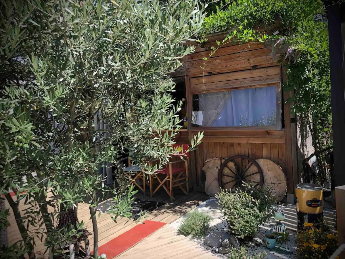 A La Marc'Quize Chambres D'Hotes, Petit Dejeuner Compris, Avec Piscine A Debordement En Exterieur, Bain Nordique A 38 Degres En Prestation Supplement Sur Reservation Horaire Anticipee 1 Place De Parking Gratuite Sur Place Mouxy Extérieur photo