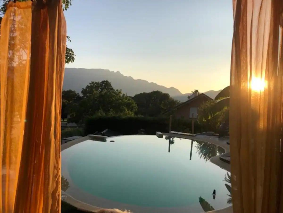 A La Marc'Quize Chambres D'Hotes, Petit Dejeuner Compris, Avec Piscine A Debordement En Exterieur, Bain Nordique A 38 Degres En Prestation Supplement Sur Reservation Horaire Anticipee 1 Place De Parking Gratuite Sur Place Mouxy Extérieur photo