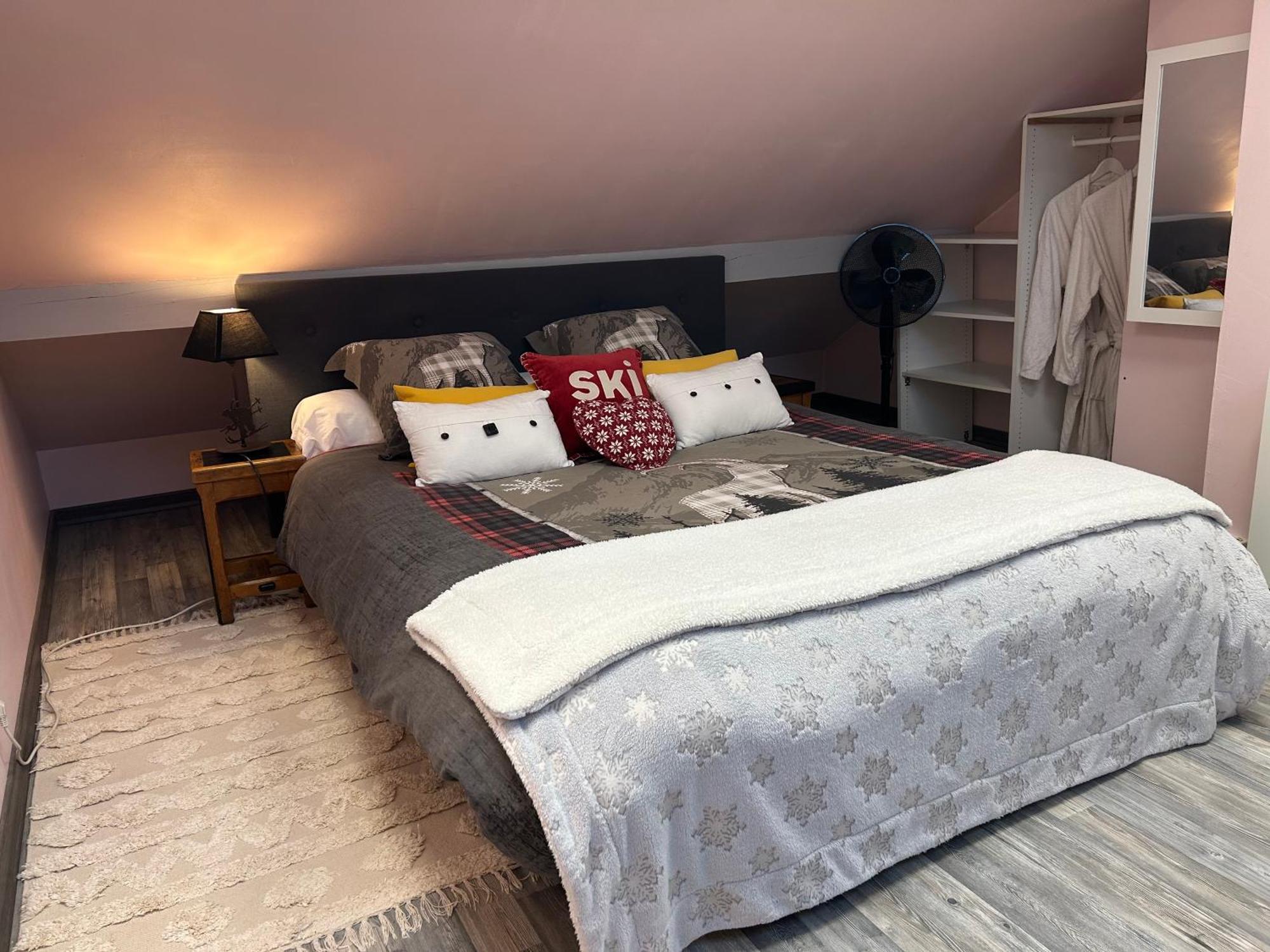 A La Marc'Quize Chambres D'Hotes, Petit Dejeuner Compris, Avec Piscine A Debordement En Exterieur, Bain Nordique A 38 Degres En Prestation Supplement Sur Reservation Horaire Anticipee 1 Place De Parking Gratuite Sur Place Mouxy Extérieur photo