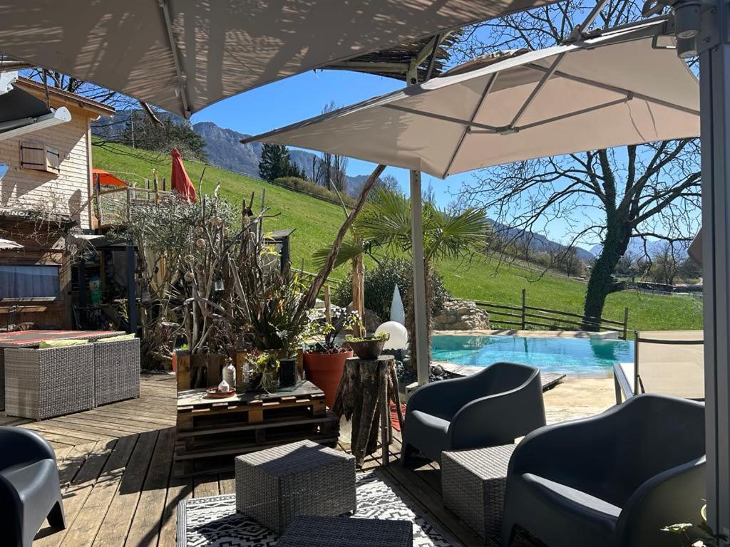 A La Marc'Quize Chambres D'Hotes, Petit Dejeuner Compris, Avec Piscine A Debordement En Exterieur, Bain Nordique A 38 Degres En Prestation Supplement Sur Reservation Horaire Anticipee 1 Place De Parking Gratuite Sur Place Mouxy Extérieur photo