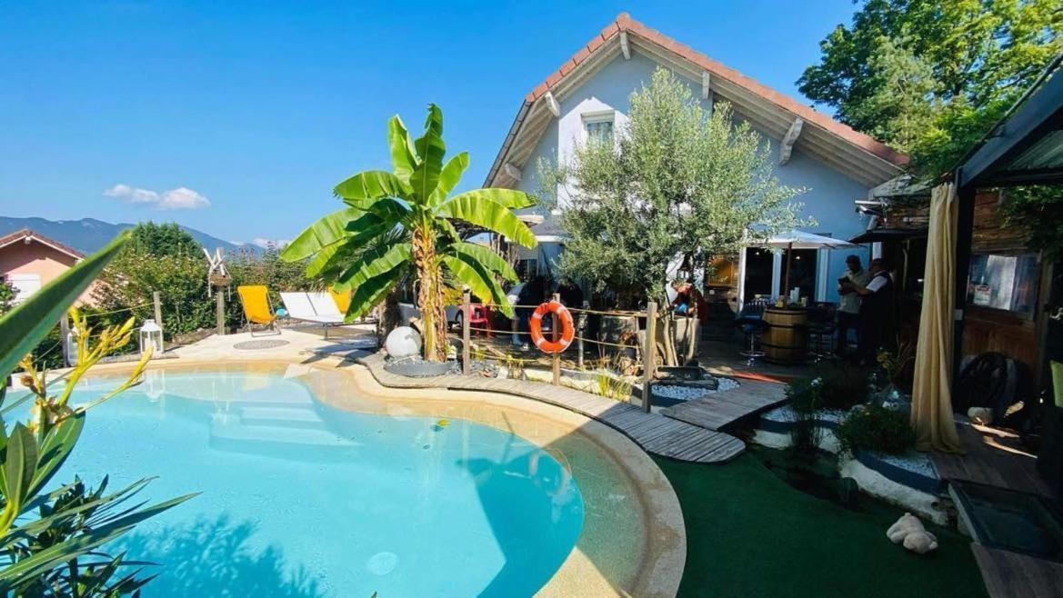A La Marc'Quize Chambres D'Hotes, Petit Dejeuner Compris, Avec Piscine A Debordement En Exterieur, Bain Nordique A 38 Degres En Prestation Supplement Sur Reservation Horaire Anticipee 1 Place De Parking Gratuite Sur Place Mouxy Extérieur photo